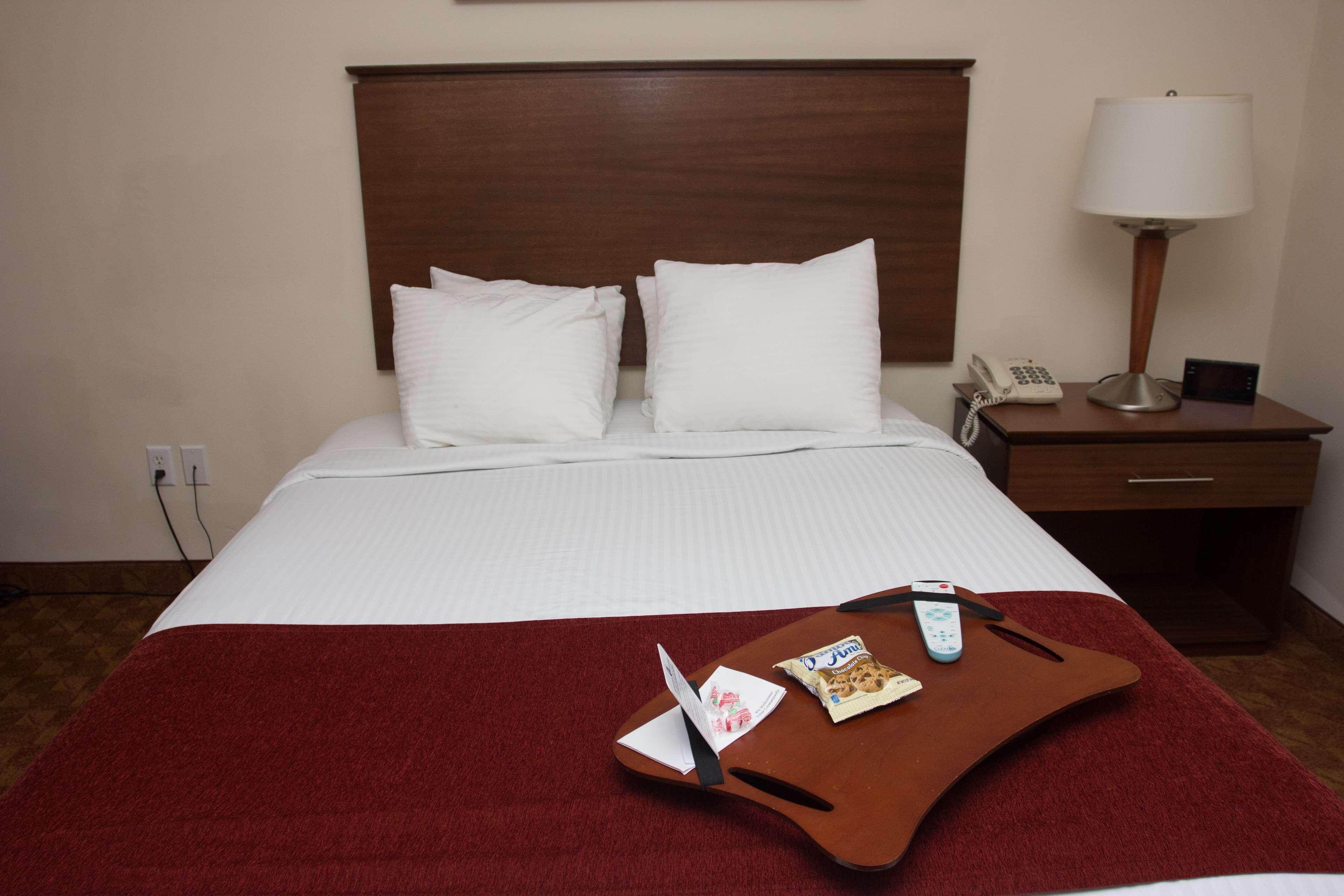 Best Western Lakewood Inn Hebron Extérieur photo
