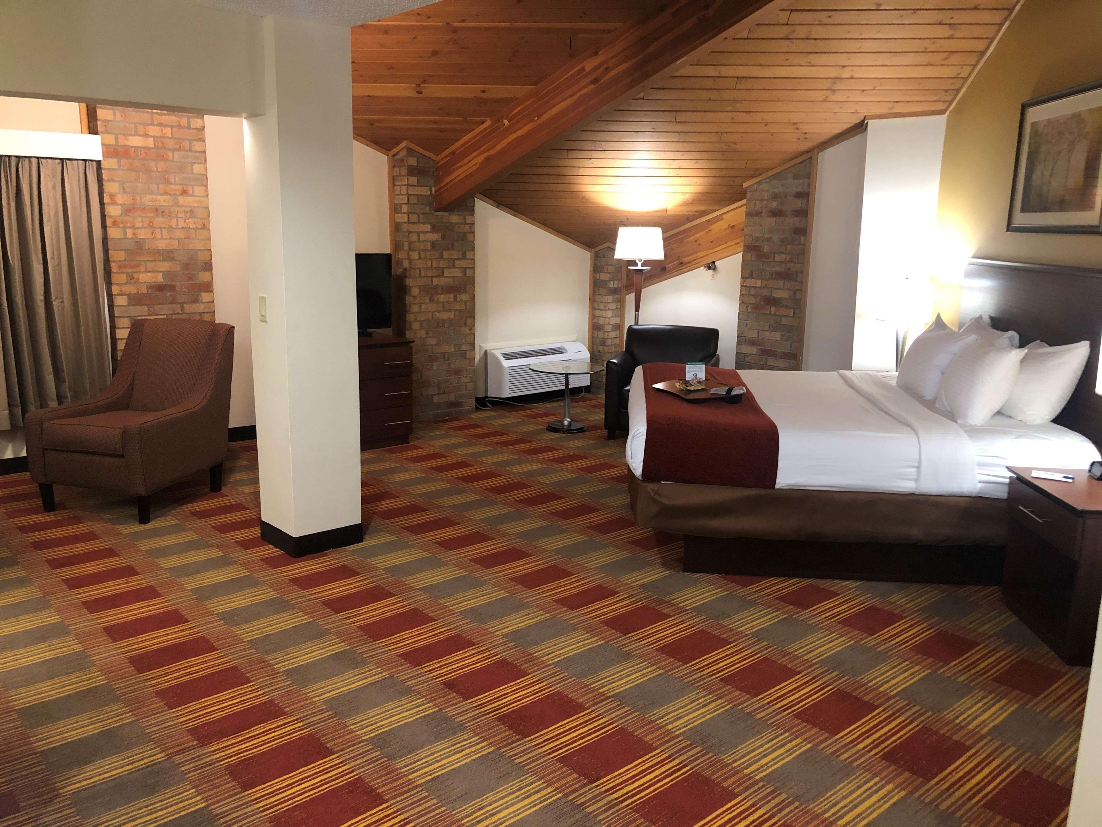 Best Western Lakewood Inn Hebron Extérieur photo