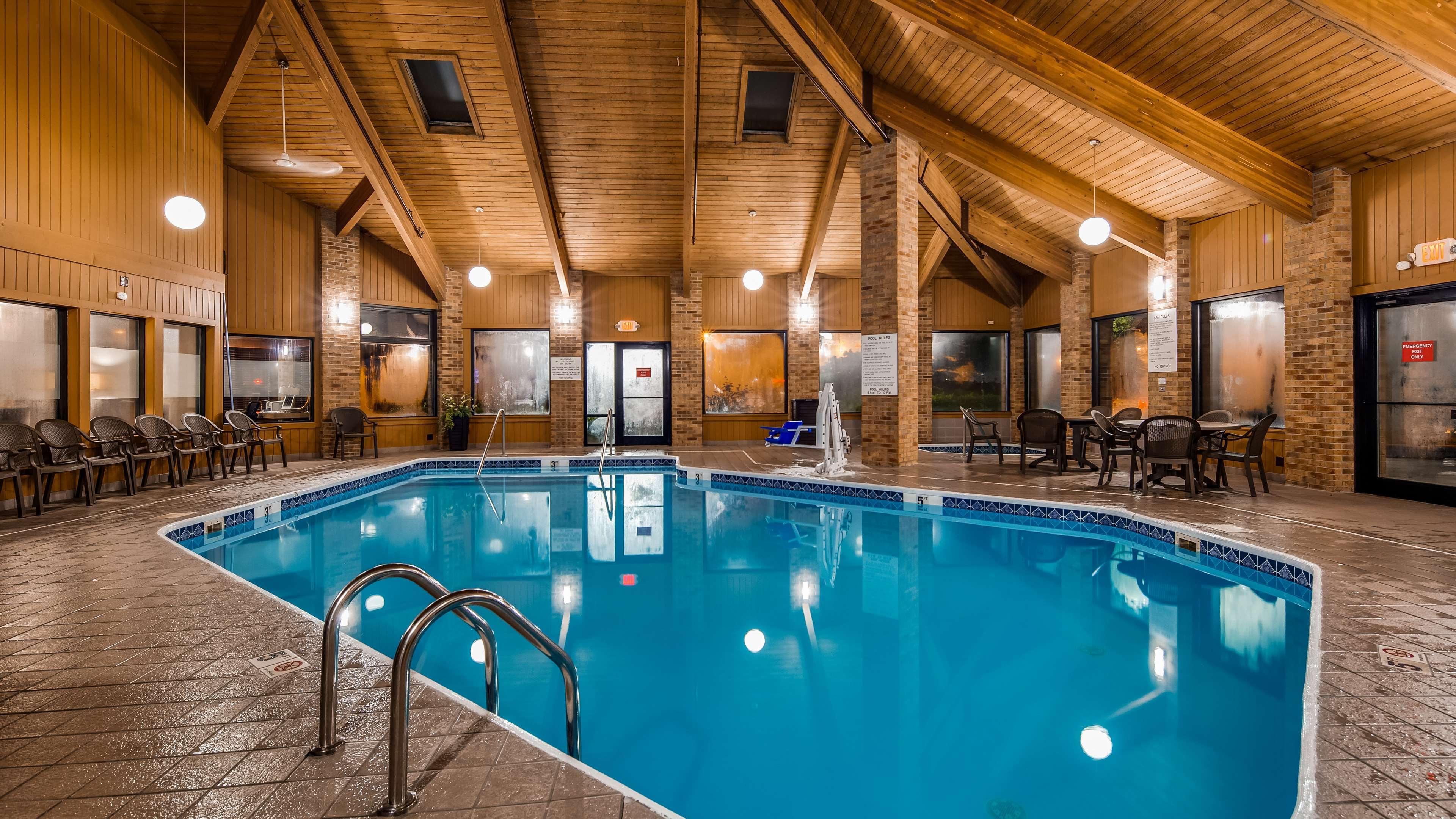 Best Western Lakewood Inn Hebron Extérieur photo