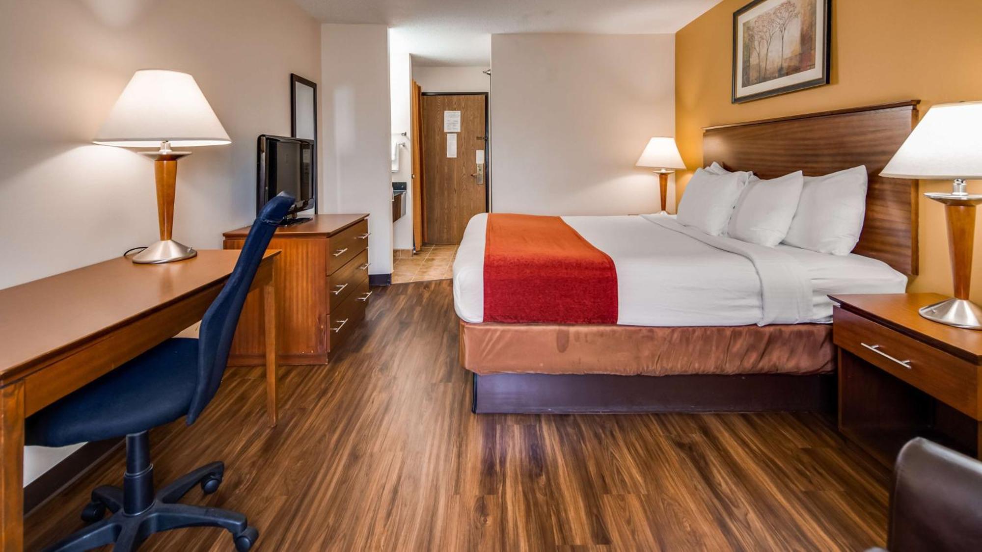 Best Western Lakewood Inn Hebron Extérieur photo